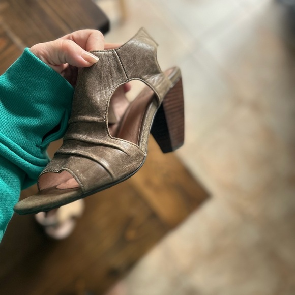 Miz Mooz Chunky Leather Sandals - Picture 5 of 7